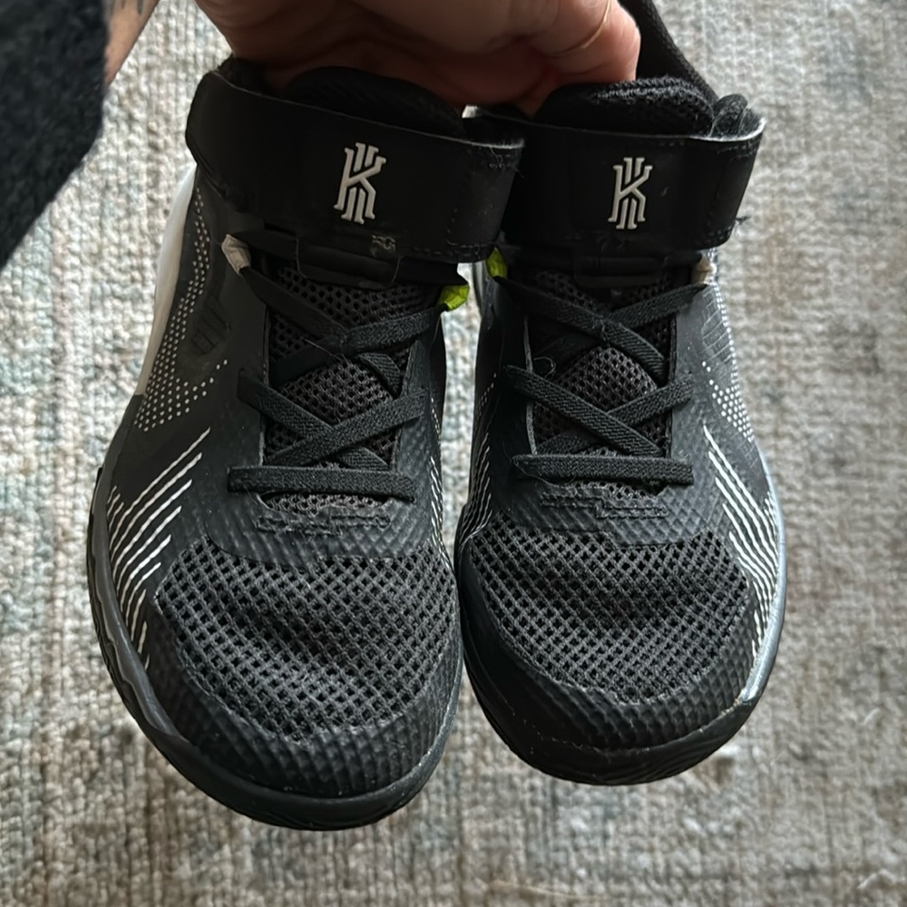 Nike Kyrie Basketball shoes